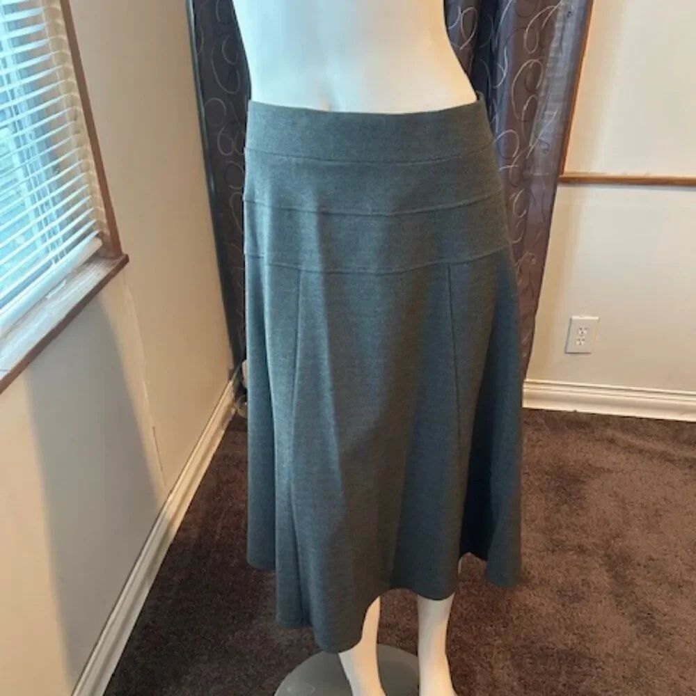 Roz & Ali Gray high waist Fit & Flare pull on skirt, size 2X